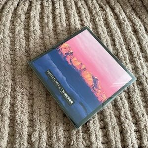 PERFECT DIARY FANTASIST EYESHADOW PALETTE